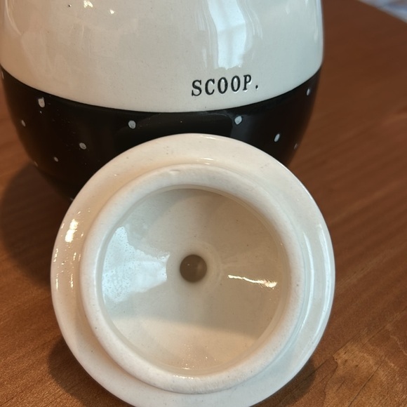 Rae Dunn “scoop” sugar dish with lid. Cream and black polka dot. RARE. - Picture 7 of 9